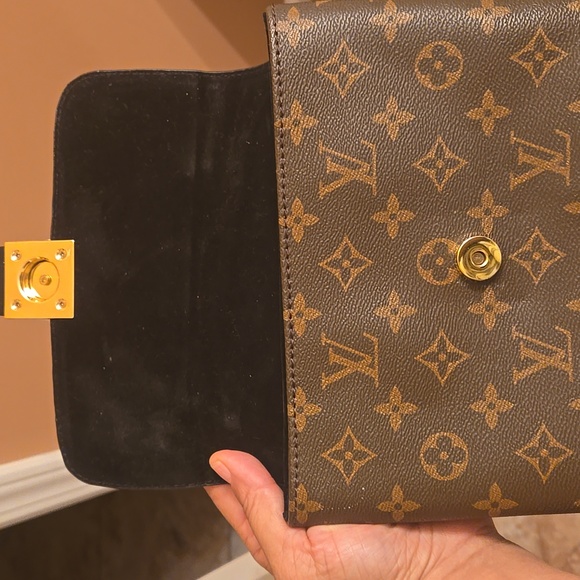 Adorable Handbag - Picture 6 of 8